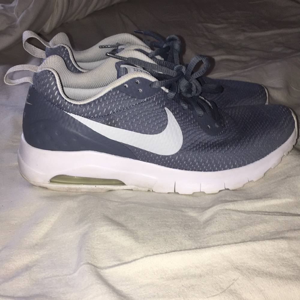 Women’s Nike Air Max Motion